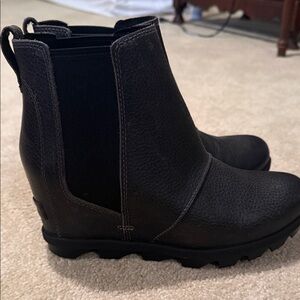 Sorel Black Leather Ankle Boots